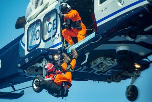 Αεροδιακομιδή ασθενούς από πλοίο στο νοσοκομείο Λευκωσίας