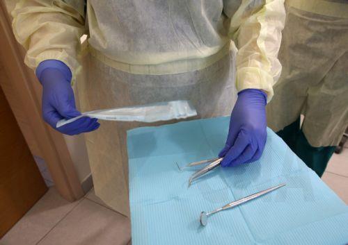 Η στοματική υγεία δεν περιορίζεται στα δόντια και τα ούλα, λέει το Υπ. Υγείας