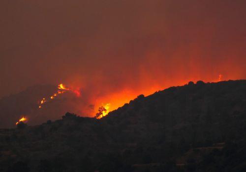 Σε επικοινωνία με Ελλάδα για συνδρομή στην πυρόσβεση λέει ο ΠτΔ, εκφράζει οδύνη για καταστροφή