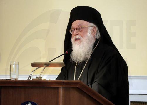 Σε χειρουργική επέμβαση υπεβλήθη ο Αρχιεπίσκοπος Αλβανίας Αναστάσιος