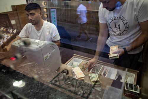 Η Τουρκία ξόδεψε $12 δις για στήριξη λίρας από αναταραχές στις αγορές λόγω πολέμου