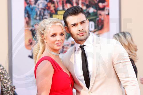 Η Μπρίτνεϊ Σπίαρς παντρεύτηκε τον επί χρόνια σύντροφό της, Σαμ Άσγκαρι