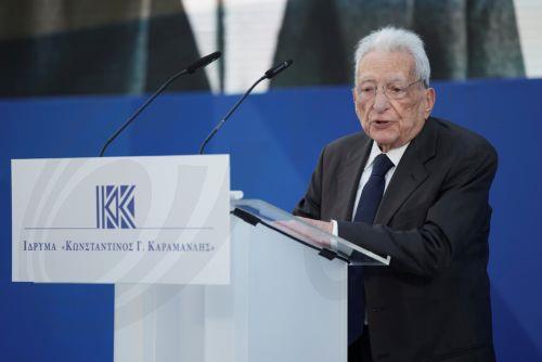 Έφυγε από τη ζωή ο Πέτρος Μολυβιάτης