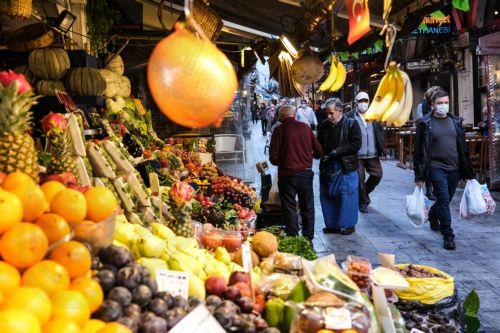 Η Κεντρική Τράπεζα της Τουρκίας μείωσε έπειτα από 2 χρόνια το επιτόκιο στο 47,5%