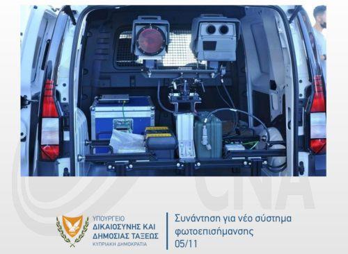 Ζημιές σε όχημα και εξοπλισμό φωτοεπισήμανσης διερευνά η Αστυνομία