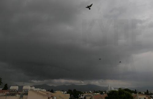 Κίτρινη προειδοποίηση για τοπικές βροχές και μεμονωμένες καταιγίδες στην Κύπρο