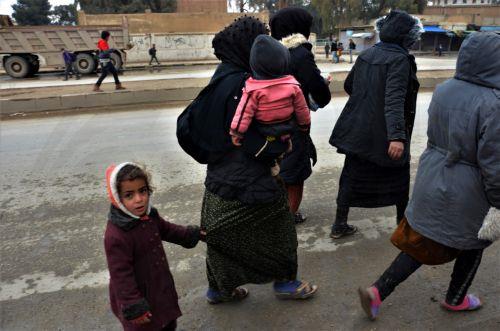 Αρχίζει στην Αυστραλία ο επαναπατρισμός συζύγων και παιδιών μαχητών του Ισλαμικού Κράτους