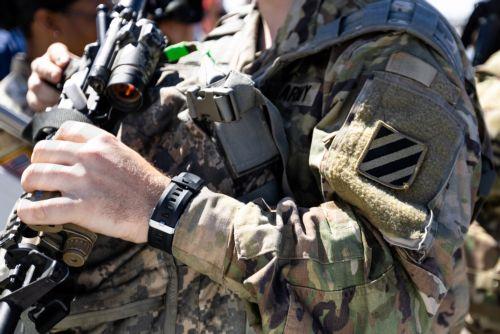 Η ανάπτυξη στρατού από Τραμπ στοίχισε πέραν των 340 εκατ. σύμφωνα με μέλος της Γερουσίας