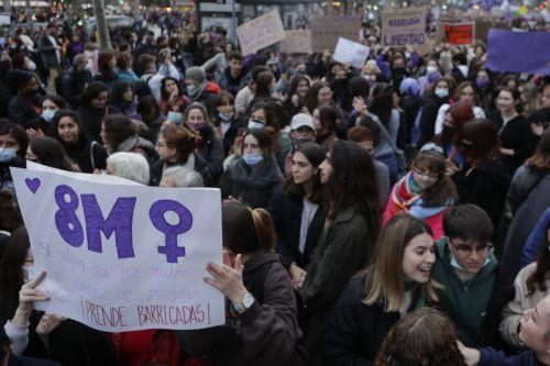 Ανάγκη ενίσχυσης συμμετοχής γυναικών στον δημόσιο βίο, είπε η Πρόεδρος Βουλής