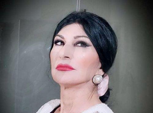 Η Βαλεντίνα Σοφοκλέους στο Διεθνές Φεστιβάλ Θεατρικού Αναλογίου Αθηνών με τη «Θεοδώρα» της Ειρήνης Παππά