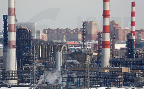 Urgente! Refinaria de Saratov Interrompe Operações Após Ataques, Noticiam Fontes