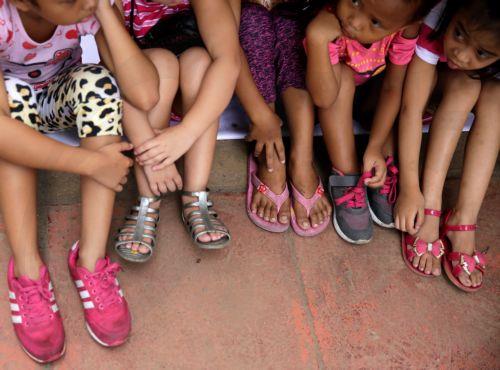 Δεν επιτεύχθηκαν οι στόχοι ΕΕ για μείωση παιδιών σε κίνδυνο φτώχειας λέει η Υφ. Πρόνοιας