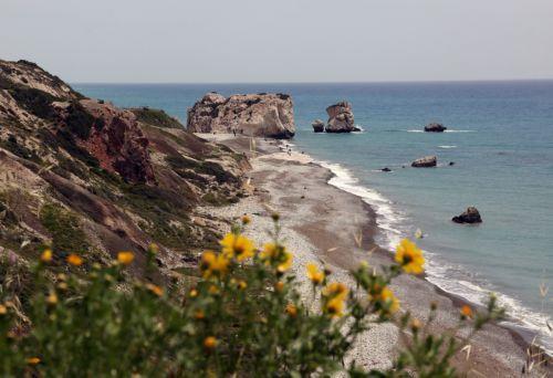 Environment Commissioner urges bid for Cape Aspro-Petra tou Romiou as UNESCO monuments