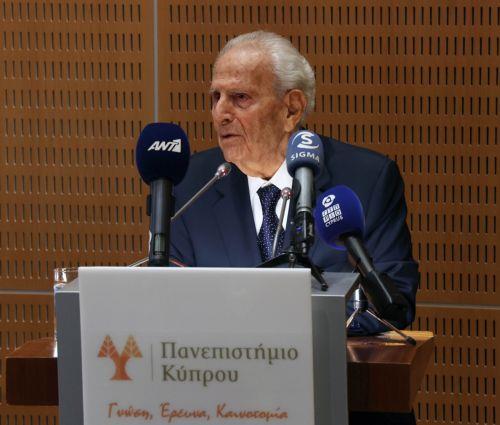 Απεβίωσε ο επιχειρηματίας Νίκος Σιακόλας