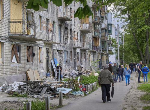 Ο Ζελένσκι επιπλήττει τη Δύση καθώς η Ρωσία πλησιάζει σε ουκρανική πόλη-κλειδί