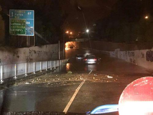 Προσοχή συστήνει η Αστυνομία λόγω έντονης βροχόπτωσης σε Λατσιά, Πέρα Χωρίου Νήσου και Κοτσιάτη