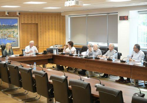 Οι πρώην Βουλευτές μπορούν να προσφέρουν,  λέει στο ΚΥΠΕ ο Σ. Φυττής