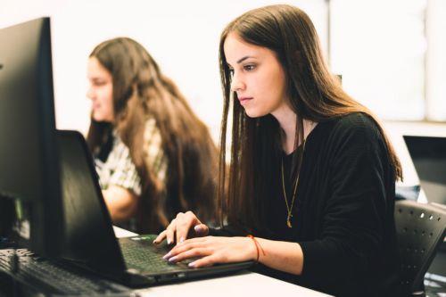 Να μην κάνουν στο ΠΚ ηλεκτρονική εγγραφή όσοι φοιτήσουν στην Ελλάδα, λέει το πανεπιστήμιο