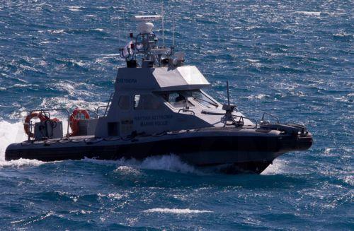 Έρευνες Λιμενικής Αστυνομίας για τον εντοπισμό ιδιοκτητών σκάφους που προσάραξε στην περιοχή Πέγειας