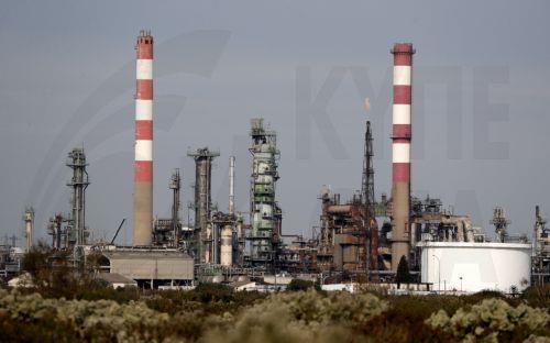 Η Ουκρανία διαψεύδει ότι έπληξε δύο ρωσικά διυλιστήρια