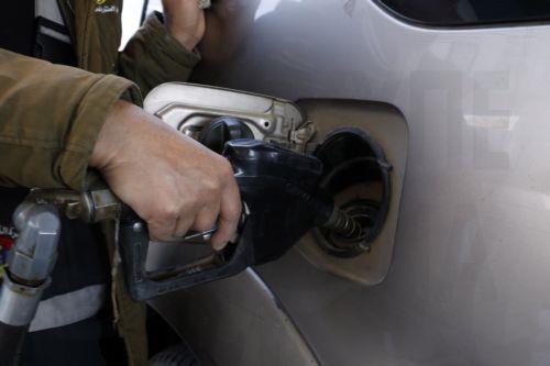 Τo χαμηλότερο πλαφόν τιμής από ΕΕ για ρωσικό πετρέλαιο δεν βοηθά τις αγορές, λέει το Κρεμλίνο