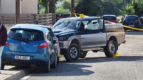 Πυροβολισμοί εναντίον αυτοκινήτου στην Ορόκλινη τα ξημερώματα, τραυματίστηκαν εξάχρονος και 42χρονος