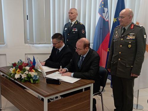 Η διμερής συμφωνία με Σλοβενία ανοίγει το δρόμο για μια στενή αμυντική και στρατιωτική συνεργασία, είπε ο ΥΠΑΜ