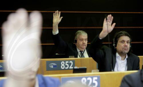 Υπέρ της άρσης της ασυλίας Κοτσολίνο και Ταραμπέλα ψήφισε η Ολομέλεια του Ευρωπαϊκού Κοινοβουλίου