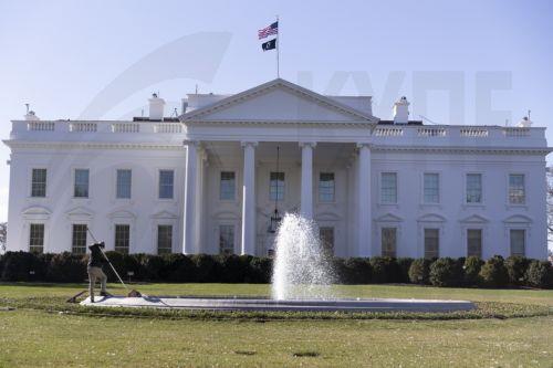 Eτήσιο τέλος 100.000 δολάρια στις βίζες ειδικευμένων υπαλλήλων επιβάλλει ο Τραμπ