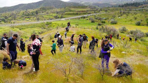 Φυτεύτηκαν 160 δέντρα στο Παραλιακό Δάσος Γιαλιάς