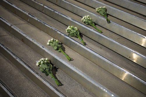 Τουλάχιστον 9 νεκροί κατά τη συντριβή αεροσκάφους κοντά στο αεροδρόμιο Λούιβιλ