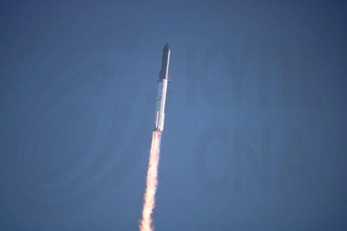 Γιγάντιος πύραυλος της SpaceX εξερράγη στη διάρκεια δοκιμής στο Τέξας