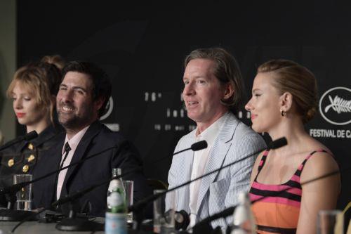 Η Μάγια Χοκ στη νέα δραματική σειρά μυστηρίου του Netflix The God of the Woods