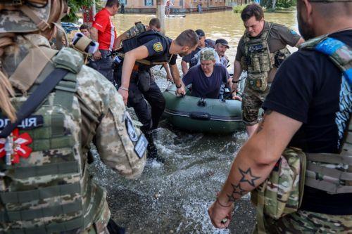 Έκκληση Ουκρανίας σε ΟΗΕ και Ερυθρό Σταυρό για τους πληγέντες της Καχόβκα