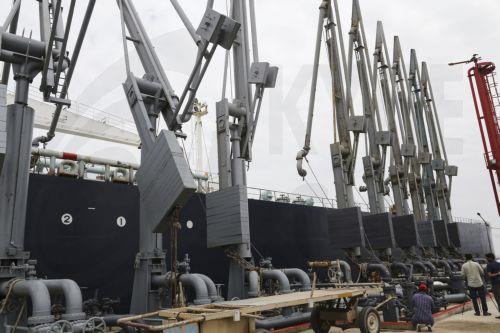 Drone έπληξε τερματικό σταθμό δεξαμενών καυσίμων στο Άμπου Ντάμπι