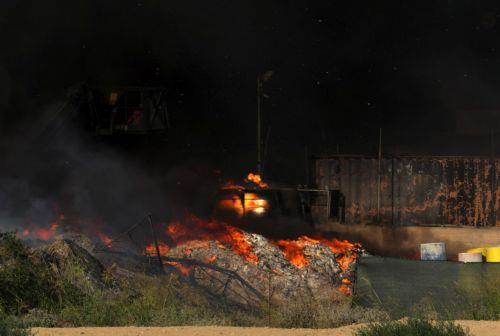 Σε ύφεση η πυρκαγιά στο Γέρι, παραμένουν δυνάμεις, λέει ο Κεττής