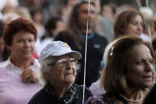 Κάθε τρία δευτερόλεπτα νοσεί κάποιος στον κόσμο με άνοια, σύμφωνα με μελέτες