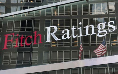 Ο οίκος αξιολόγησης Fitch επιβεβαίωσε το ελληνικό αξιόχρεο σε ΒΒΒ- με σταθερές προοπτικές