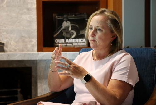 Οι ΗΠΑ λένε ότι η Πρέσβης Ντέιβις θα προωθήσει την πολιτική για τερματισμό του πολέμου στην Ουκρανία