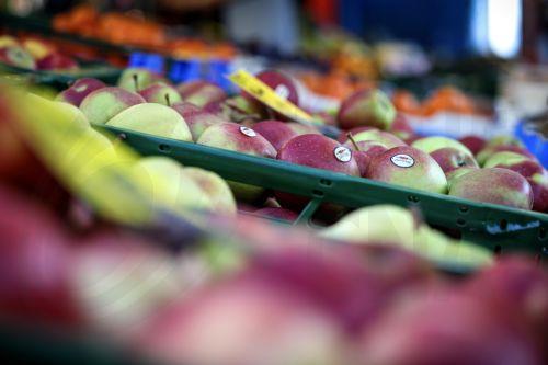 Ισχυρό το εμπόριο αγροτοδιατροφικών προϊόντων στην ΕΕ παρά την αύξηση των τιμών, σύμφωνα με Κομισιόν