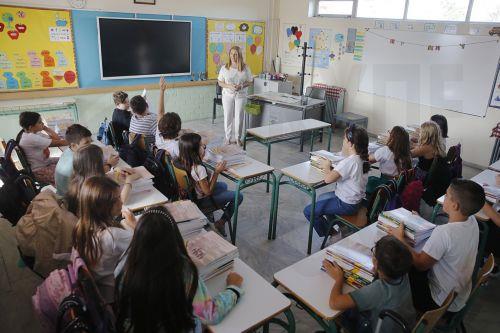 Τουλάχιστον μια ξένη γλώσσα μαθαίνει η πλειοψηφία των μαθητών σε Κύπρο - ΕΕ