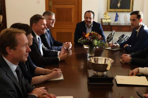 Κυπριακό και παραβιάσεις στη νεκρή ζώνη συζητούν Πρόεδρος Χριστοδουλίδης - Λακρουά