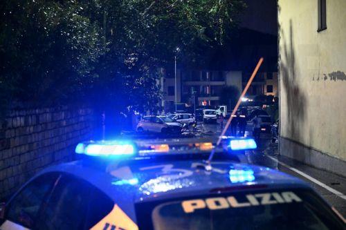 Απομακρύνονται κάτοικοι εξαιτίας φωτιάς στην Τοσκάνη