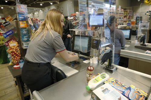 Είδη πρώτης ανάγκης στο ΚΣ Έμπας για τις άπορες οικογένειες