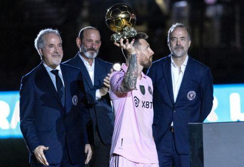 Ο Μέσι ξεπέρασε τον Πελέ και κυνηγάει ένα ιστορικό ρεκόρ