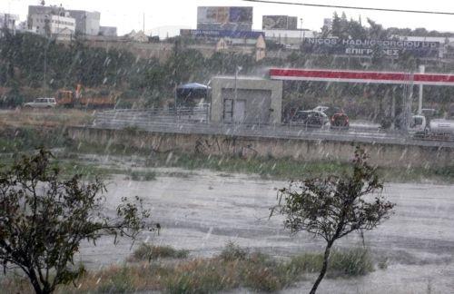 الأرصاد الجوية تحذر  من الأمطار والعواصف الرعدية يومي الجمعة والسبت