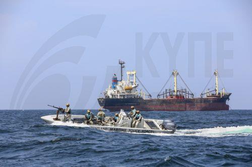 Έξι πλοία και περισσότεροι από 90 ναυτικοί υπό τον έλεγχο πειρατών στον κόλπο του Άντεν