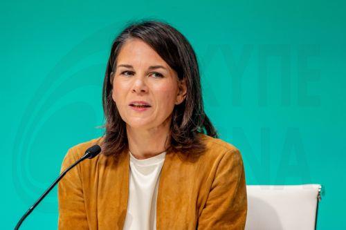 Η Γερμανίδα ΥΠΕΞ ζητά ανθρωπιστικές παύσεις και καλεί Χαμάς να καταθέσει τα όπλα