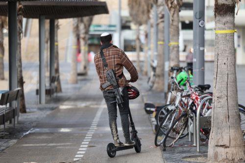 Σε σοβαρή κατάσταση στο Μακάρειο 13χρονος μετά από οδική σύγκρουση στη Λάρνακα
