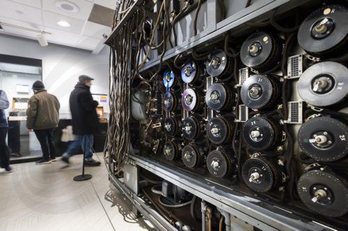 Μια μηχανή Enigma και μια σπάνια αριθμομηχανή του Πασκάλ θα δημοπρατηθούν τον Νοέμβριο στο Παρίσι